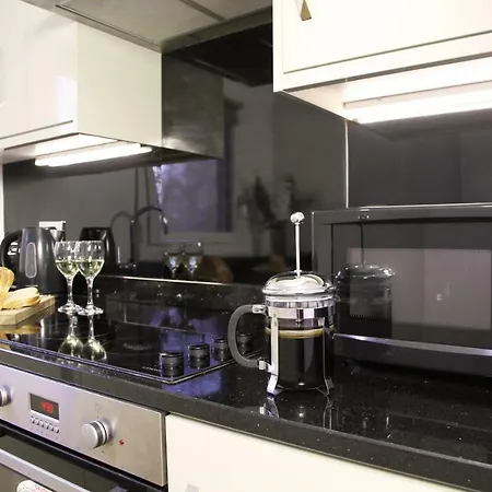Elite Luxury Leeds City *