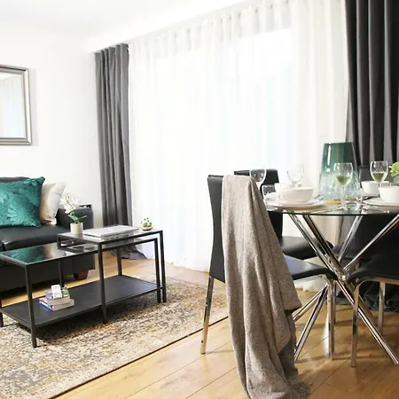 Elite Luxury Leeds City Apartment *